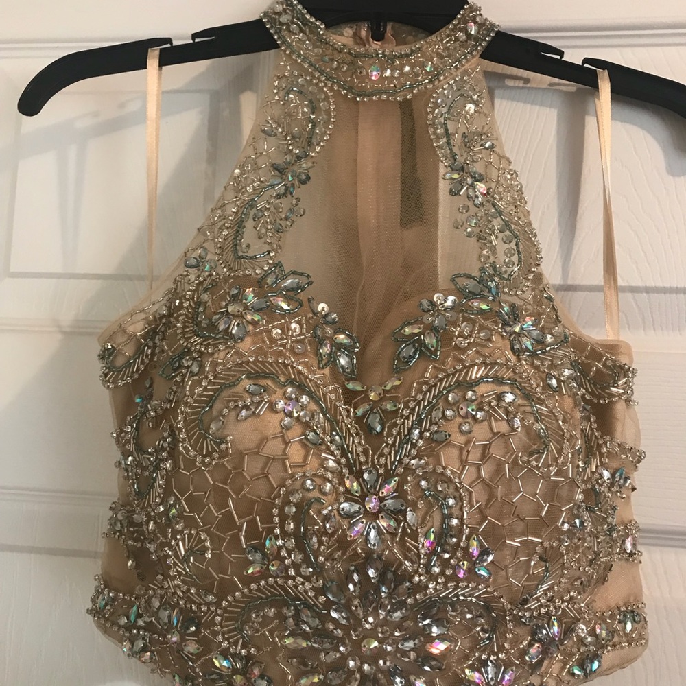 Prom dress - Picture 3 of 6